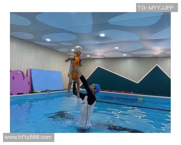 婴儿游泳对宝宝身心发展的益处及注意事项全解析